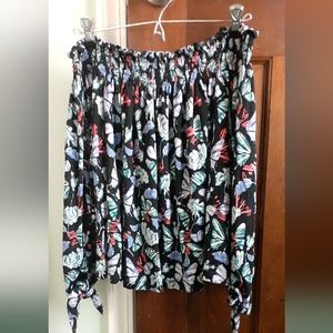 We the Free top size Medium